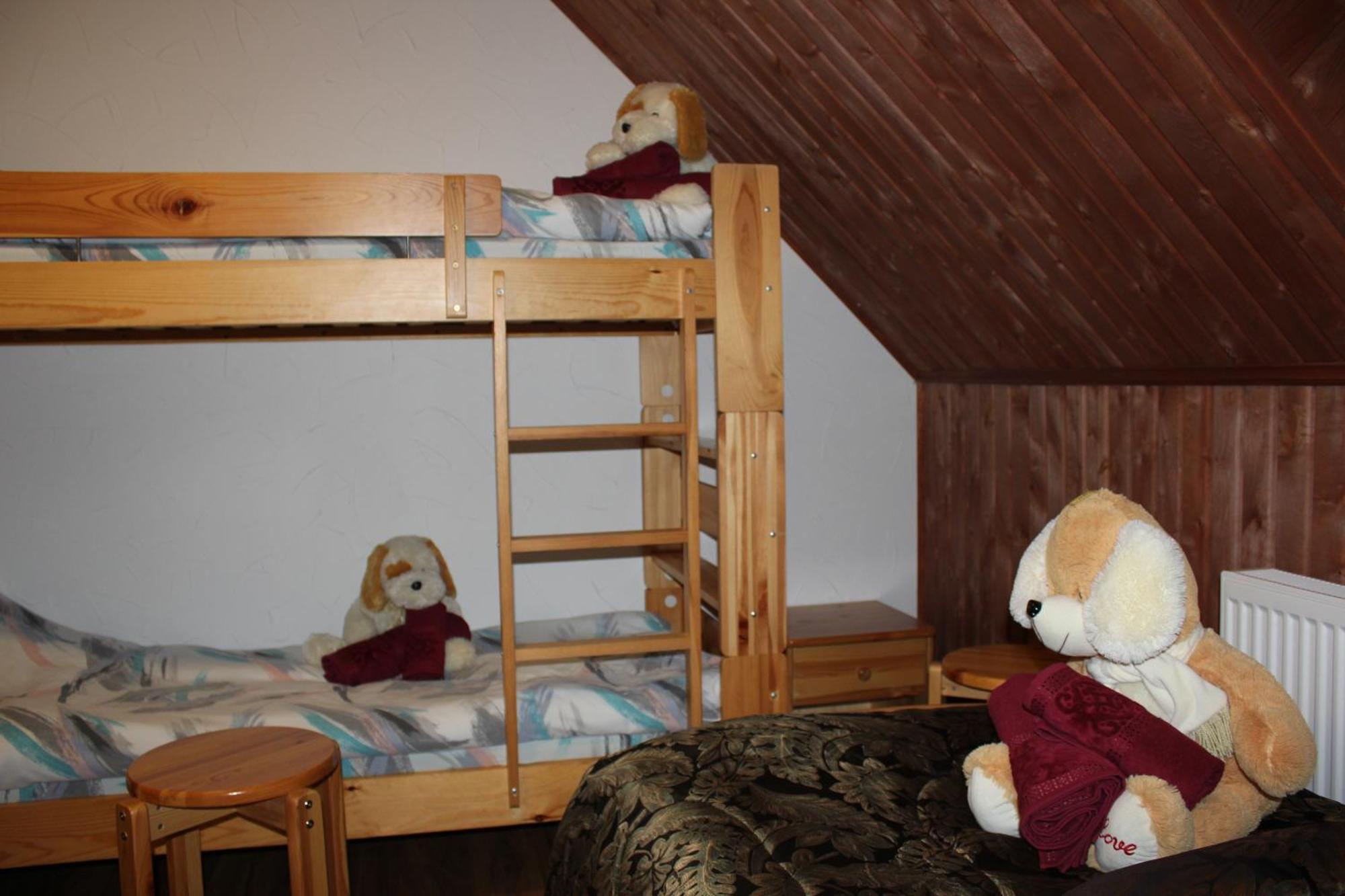 Krapi Guesthouse Treimani Стая снимка