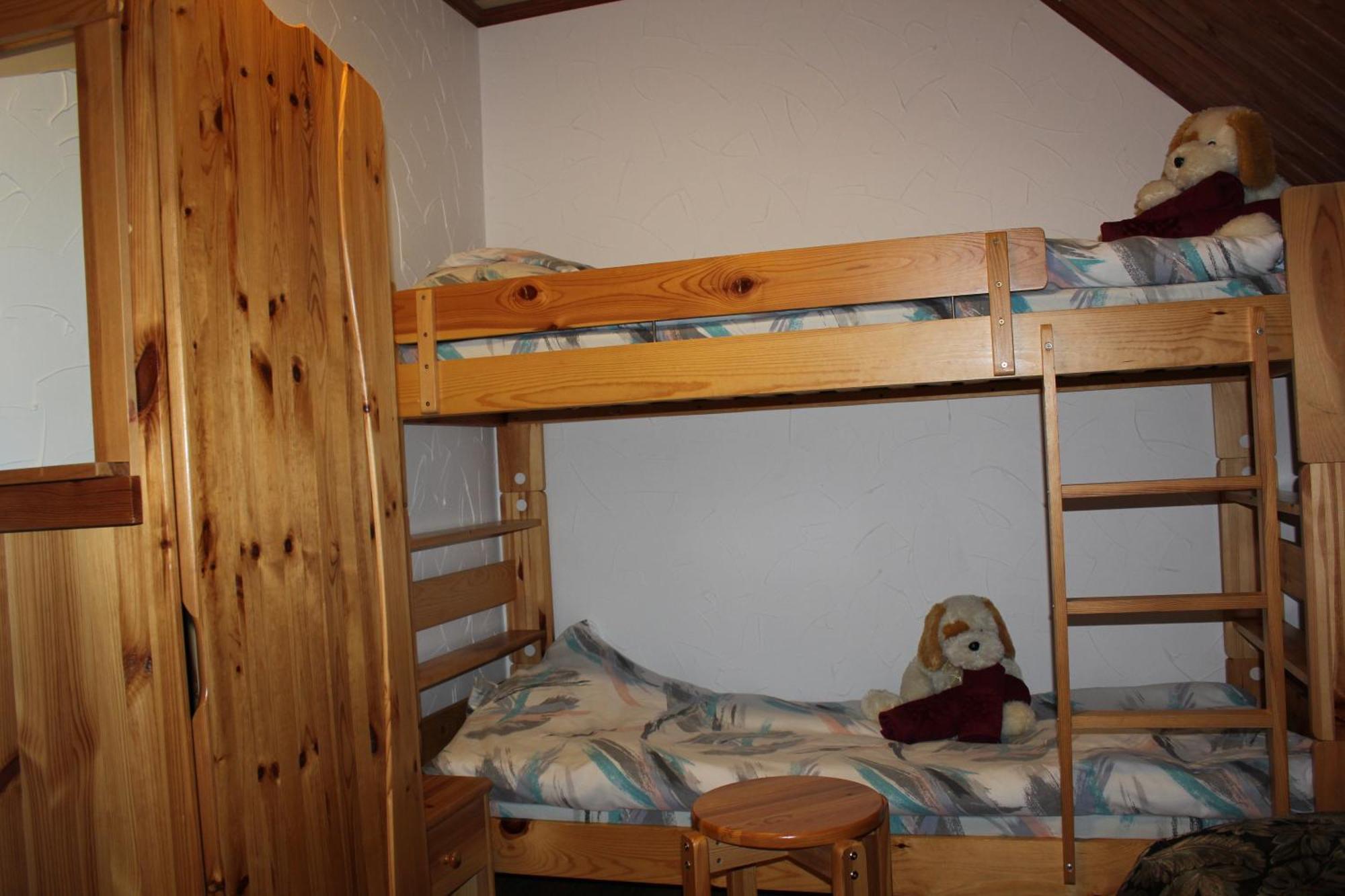 Krapi Guesthouse Treimani Стая снимка