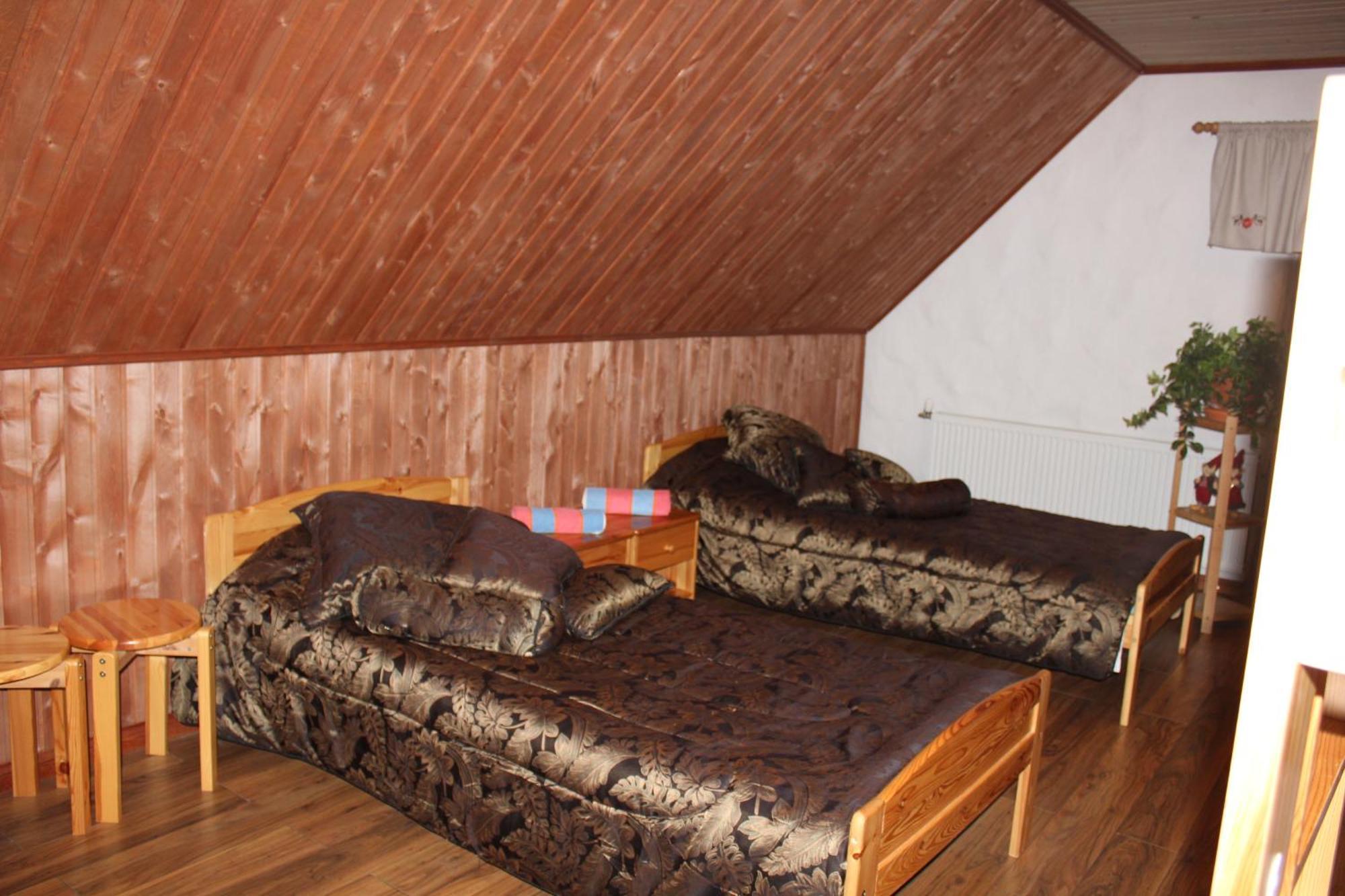 Krapi Guesthouse Treimani Стая снимка