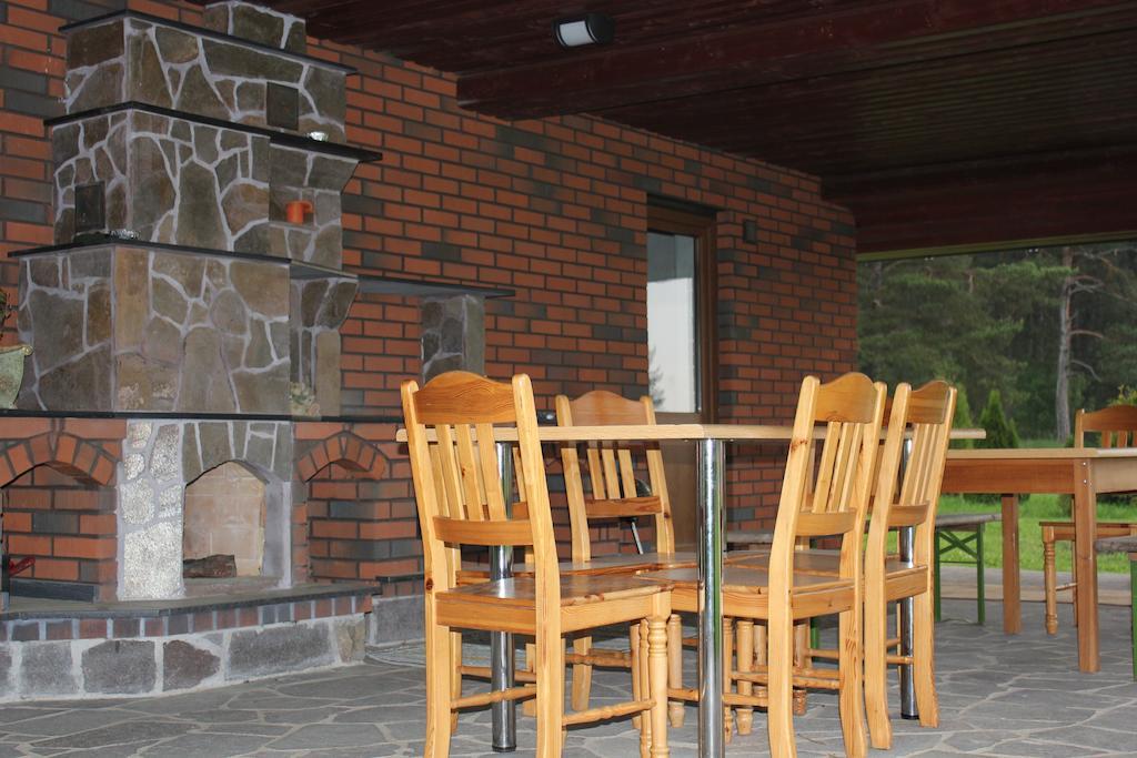 Krapi Guesthouse Treimani Стая снимка