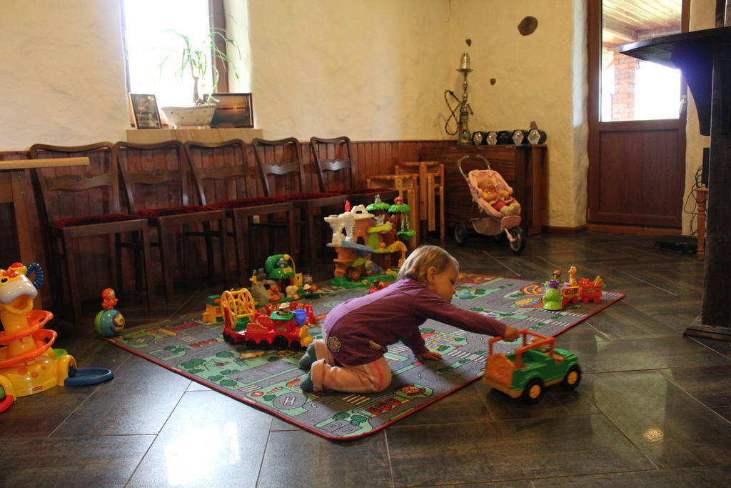 Krapi Guesthouse Treimani Стая снимка