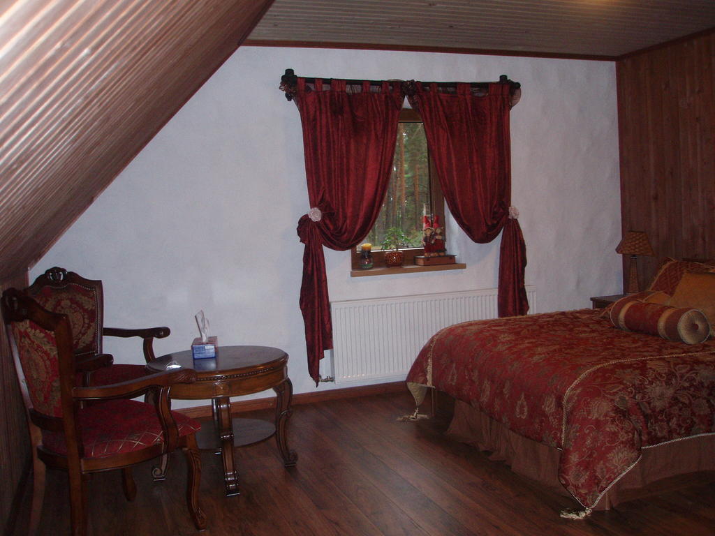 Krapi Guesthouse Treimani Стая снимка