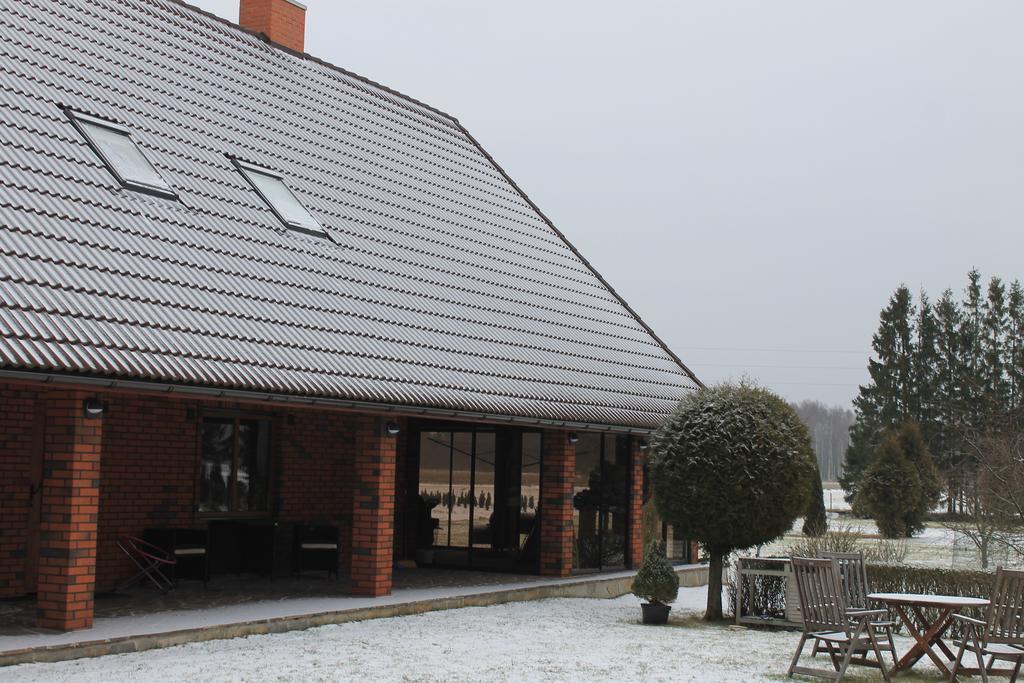 Krapi Guesthouse Treimani Екстериор снимка